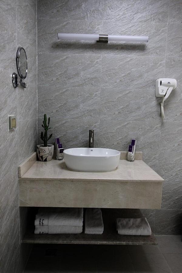 Farah Hotel Apartment مسقط المظهر الخارجي الصورة